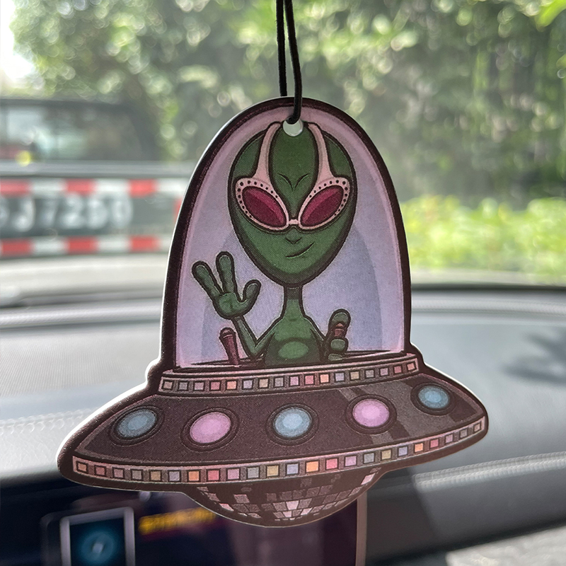 Quirky and Fun Alien, V-Sign H - Perfume Và Fragrance ulasan dan harga