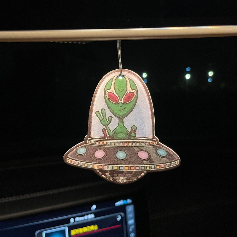 Quirky and Fun Alien, V-Sign H - Perfume Và Fragrance ulasan dan harga